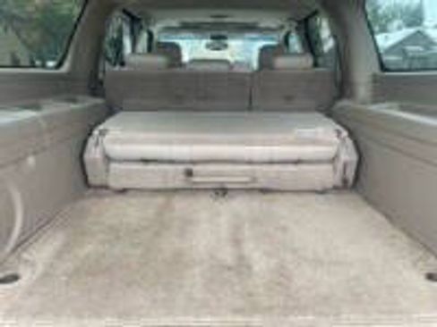 Used 2003 Chevrolet Suburban LT w/ LT Preferred Equipment Group AWD/4WD image 12