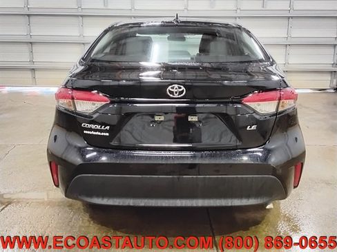 Used 2026 Toyota Corolla LE FWD image 8
