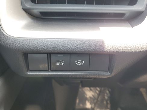 Used 2024 Toyota Prius LE image 28