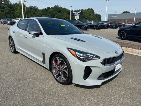 Used 2019 Kia Stinger GT2 AWD/4WD image 1