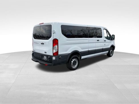Used 2018 Ford Transit 350 XL image 7