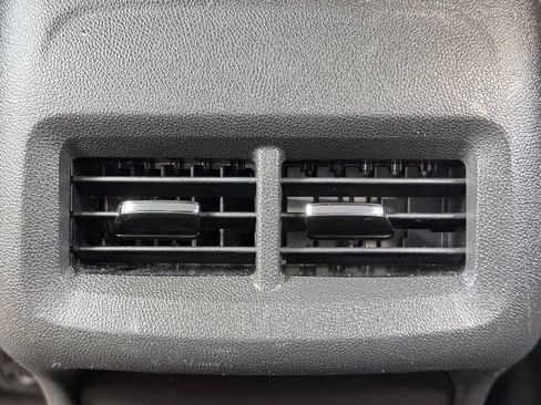 Used 2022 GMC Terrain SLE w/ Driver Convenience Package AWD/4WD image 24