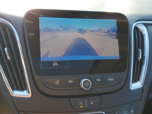 Used 2024 Chevrolet Malibu LT image 25