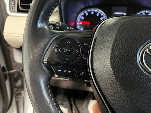 Used 2020 Toyota RAV4 XLE Premium AWD/4WD image 25