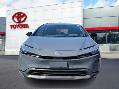 Used 2023 Toyota Prius LE FWD image 8