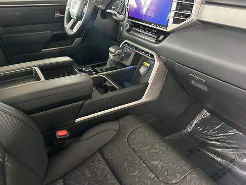 Used 2022 Toyota Tundra Limited image 18