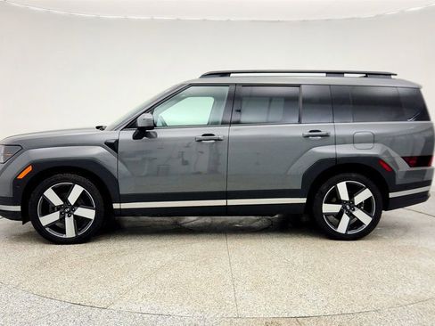 Used 2024 Hyundai Santa Fe Limited image 8