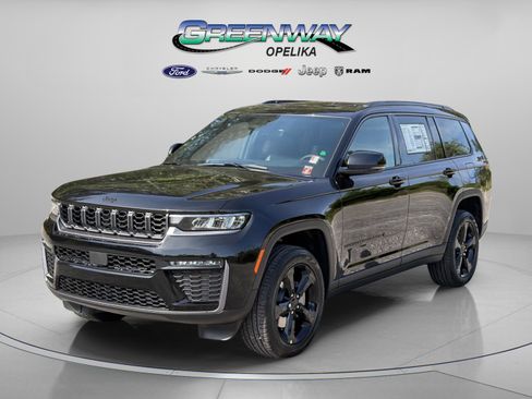 New 2026 Jeep Grand Cherokee L Limited RWD image 3