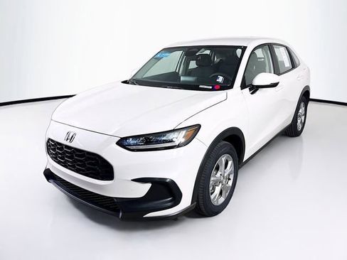 Used 2023 Honda HR-V LX image 4