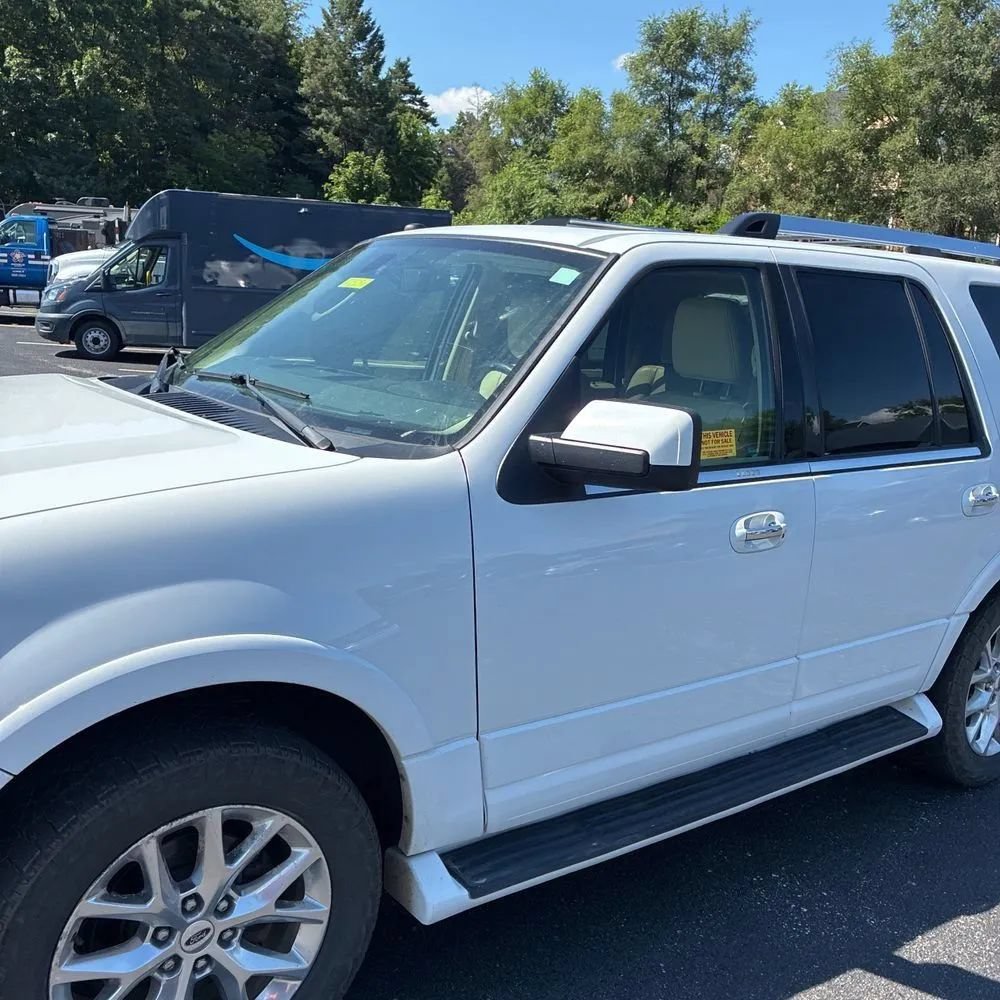 Used 2016 Ford Expedition Limited AWD/4WD image 2