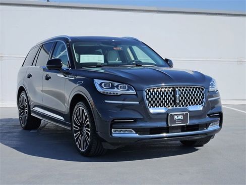 Certified 2024 Lincoln Aviator Black Label w/ Dynamic Handling Package image 3