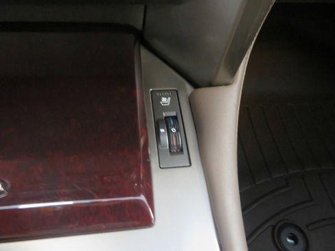 Used 2015 Lexus GX 460 w/ Premium Package image 47