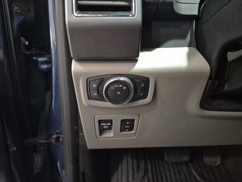 Used 2019 Ford F150 XLT w/ Equipment Group 302A Luxury AWD/4WD image 12