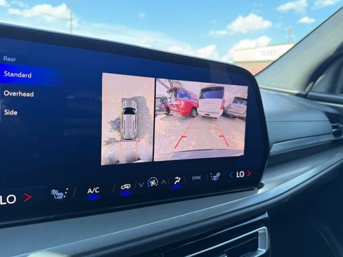 Used 2024 Chevrolet Traverse LS FWD image 32