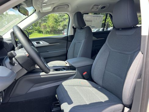 New 2026 Ford Explorer Active AWD/4WD image 13
