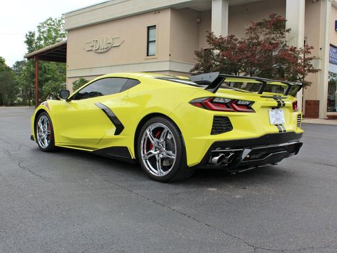Used 2022 Chevrolet Corvette Stingray Preferred Cpe w/ Z51 Performance Package RWD image 13