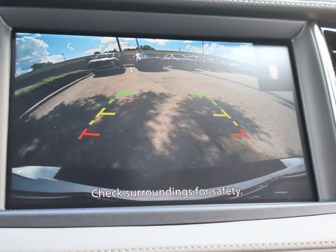 Certified 2023 INFINITI QX50 Luxe FWD image 4