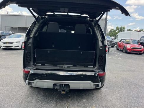 Used 2018 Land Rover Discovery HSE AWD/4WD image 15