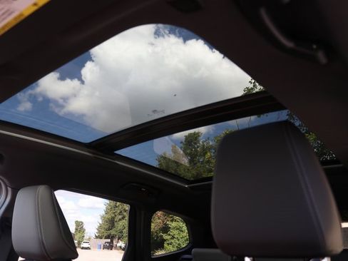 New 2026 BMW X1 xDrive28i w/ Convenience Package image 23