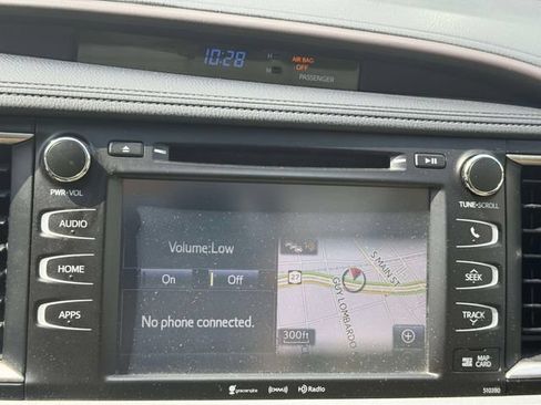 Used 2019 Toyota Highlander XLE AWD/4WD image 34