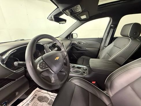 Used 2023 Chevrolet Traverse Premier w/ LPO, Floor Liner Package AWD/4WD image 18