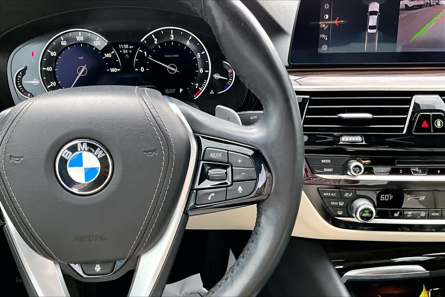 Used 2019 BMW 530i w/ Convenience Package RWD image 25