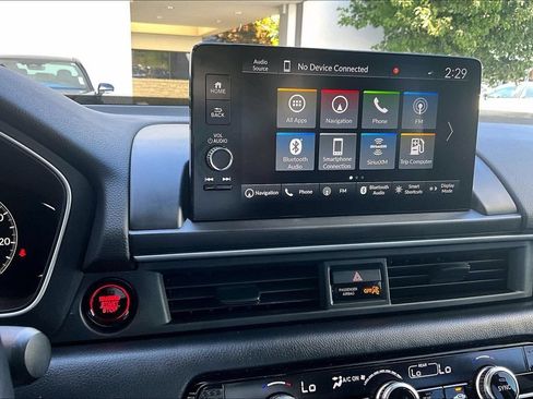 Used 2025 Honda Pilot Touring image 15