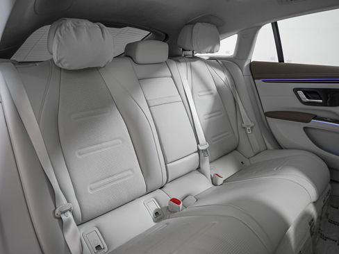 Certified 2023 Mercedes-Benz EQS AMG 4MATIC image 9