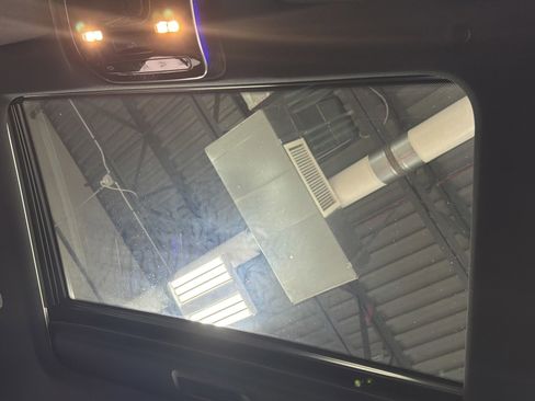 Used 2022 Mercedes-Benz C 300 4MATIC Sedan image 29