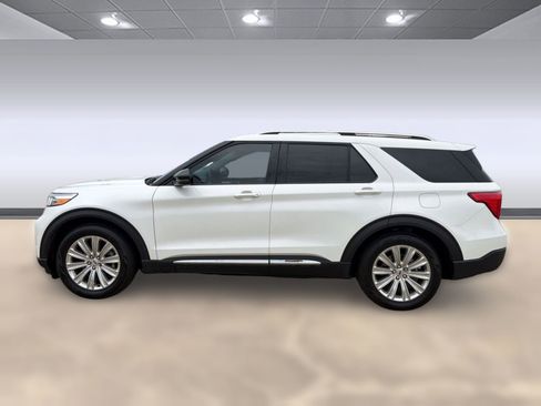 Used 2023 Ford Explorer Limited w/ Limited Technology Package image 2