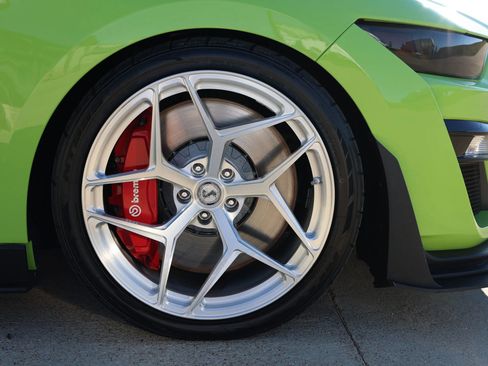 Used 2020 Ford Mustang Shelby GT500 w/ Technology Package image 29