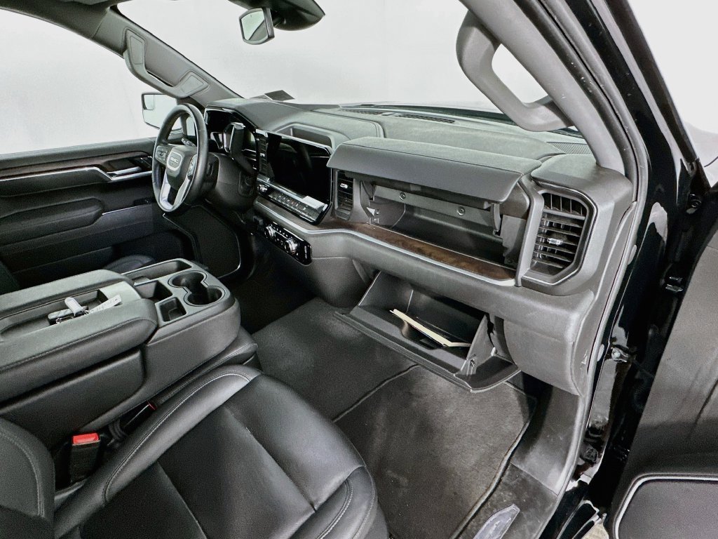 Used 2025 GMC Sierra 1500 SLT AWD/4WD image 8