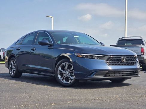 Used 2024 Honda Accord EX image 2