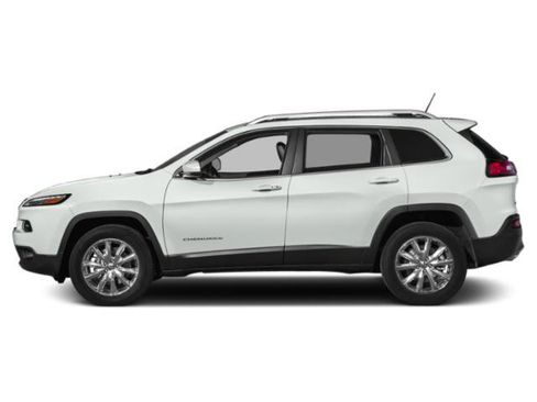 Used 2015 Jeep Cherokee Limited w/ Luxury Group image 6