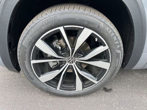 New 2026 Volkswagen Atlas Cross Sport SEL Premium R-Line AWD/4WD image 7