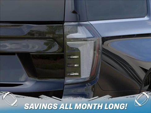 New 2026 Chevrolet Suburban Premier AWD/4WD image 11