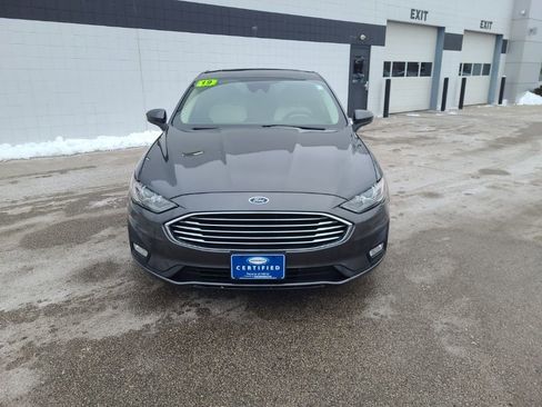 Used 2019 Ford Fusion SE w/ Equipment Group 151A image 9