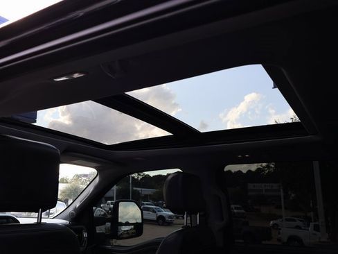 Used 2023 Ford F350 Lariat w/ Lariat Ultimate Package image 33