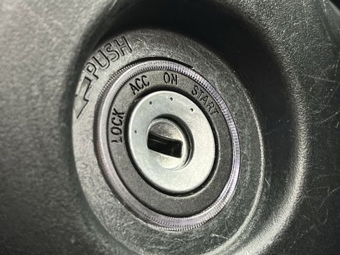 Used 2024 Toyota Camry SE FWD image 19