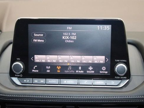 Used 2022 Nissan Rogue SV FWD image 30