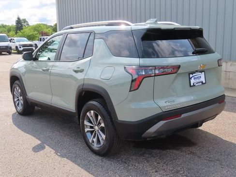Used 2025 Chevrolet Equinox LT w/ Convenience Package II AWD/4WD image 8