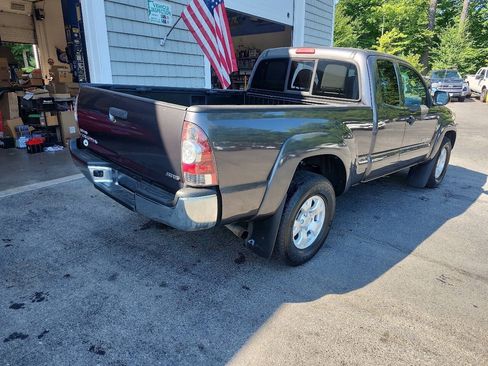 Used 2012 Toyota Tacoma 4x4 Access Cab w/ SR5 Pkg image 4