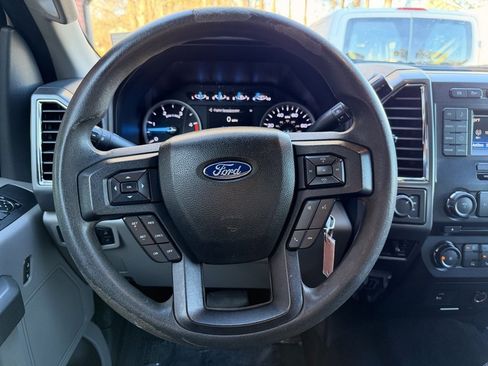Used 2017 Ford F250 XLT w/ XLT Value Package image 12