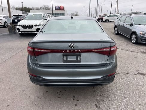 New 2026 Volkswagen Jetta SE image 5