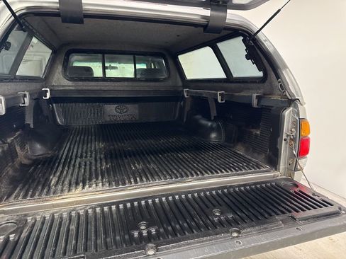 Used 2004 Toyota Tundra SR5 AWD/4WD image 31