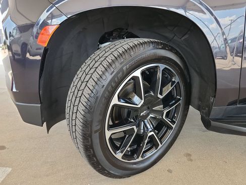 Used 2024 Chevrolet Tahoe RST RWD image 33