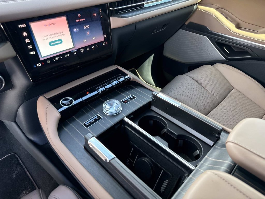 New 2027 Lincoln Navigator Black Label AWD/4WD image 26