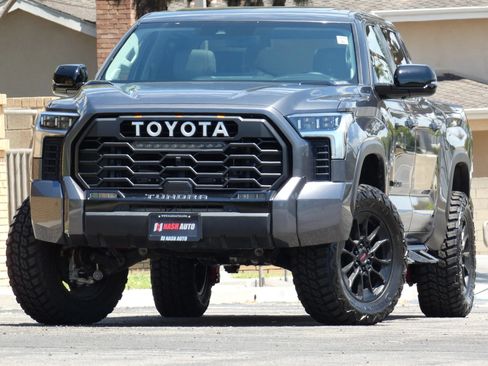 Used 2024 Toyota Tundra Limited w/ TRD Off-Road Package AWD/4WD image 20