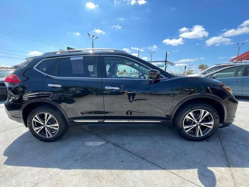 Used 2017 Nissan Rogue SL w/ SL Premium Package AWD/4WD image 6