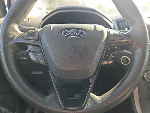 Used 2015 Ford Edge SE image 17